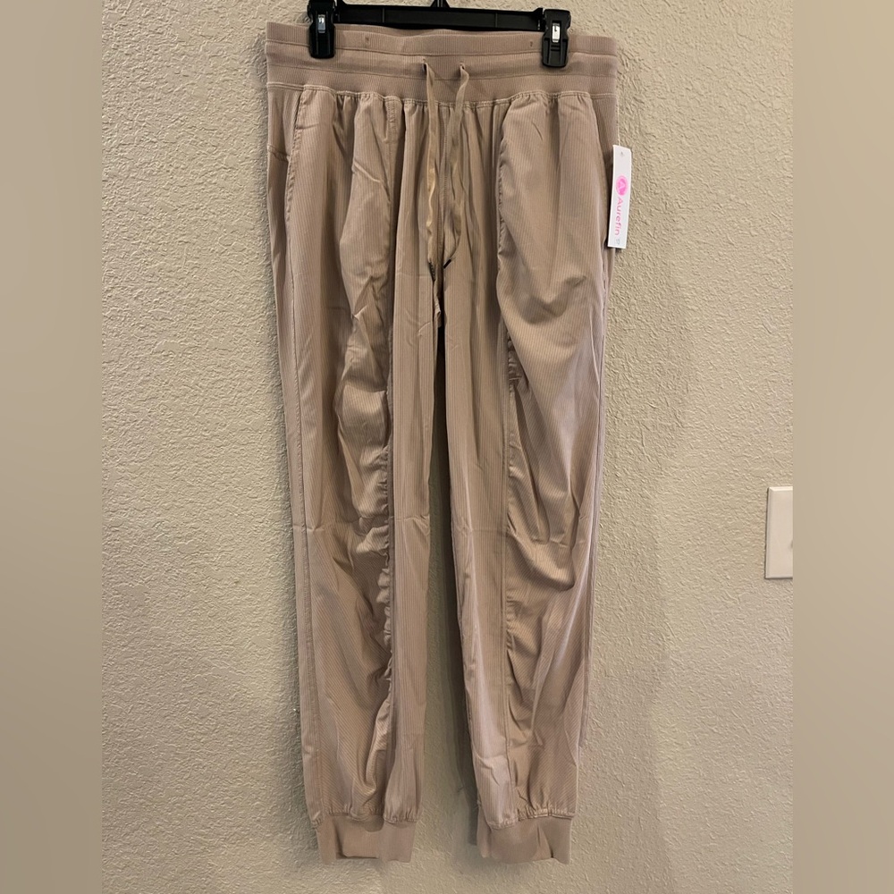 Lightweight Women’s Tan Joggers